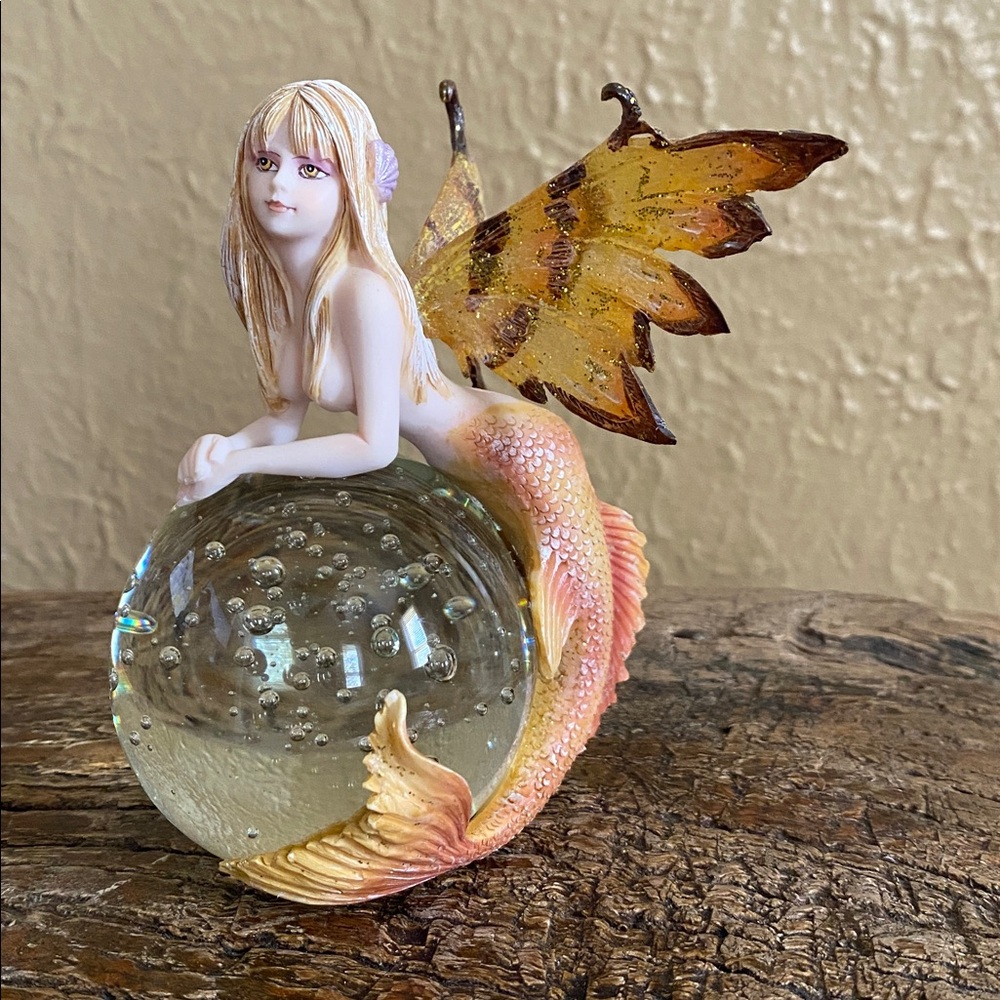 🧜‍♀️Rare Vintage🧜‍♀️Mermaid Fairy On Glass Ball - Picture 2 of 15